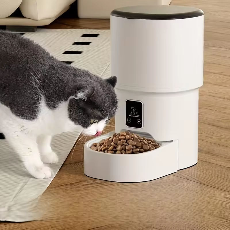 Factory Direct 4L Pet Automatic Feeder WiFi Remote Timing Quantitative Solid Eco-Friendly Bowls Charge-Powered